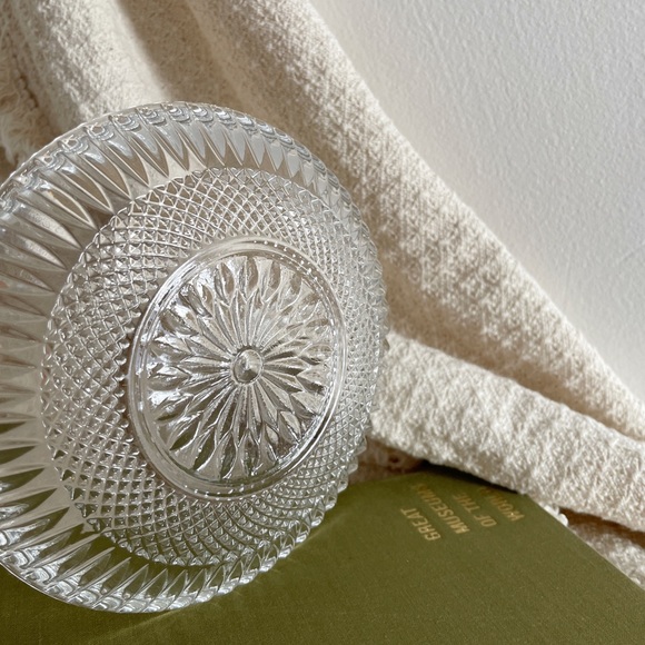 Crystal Catch All Dish - Picture 4 of 5